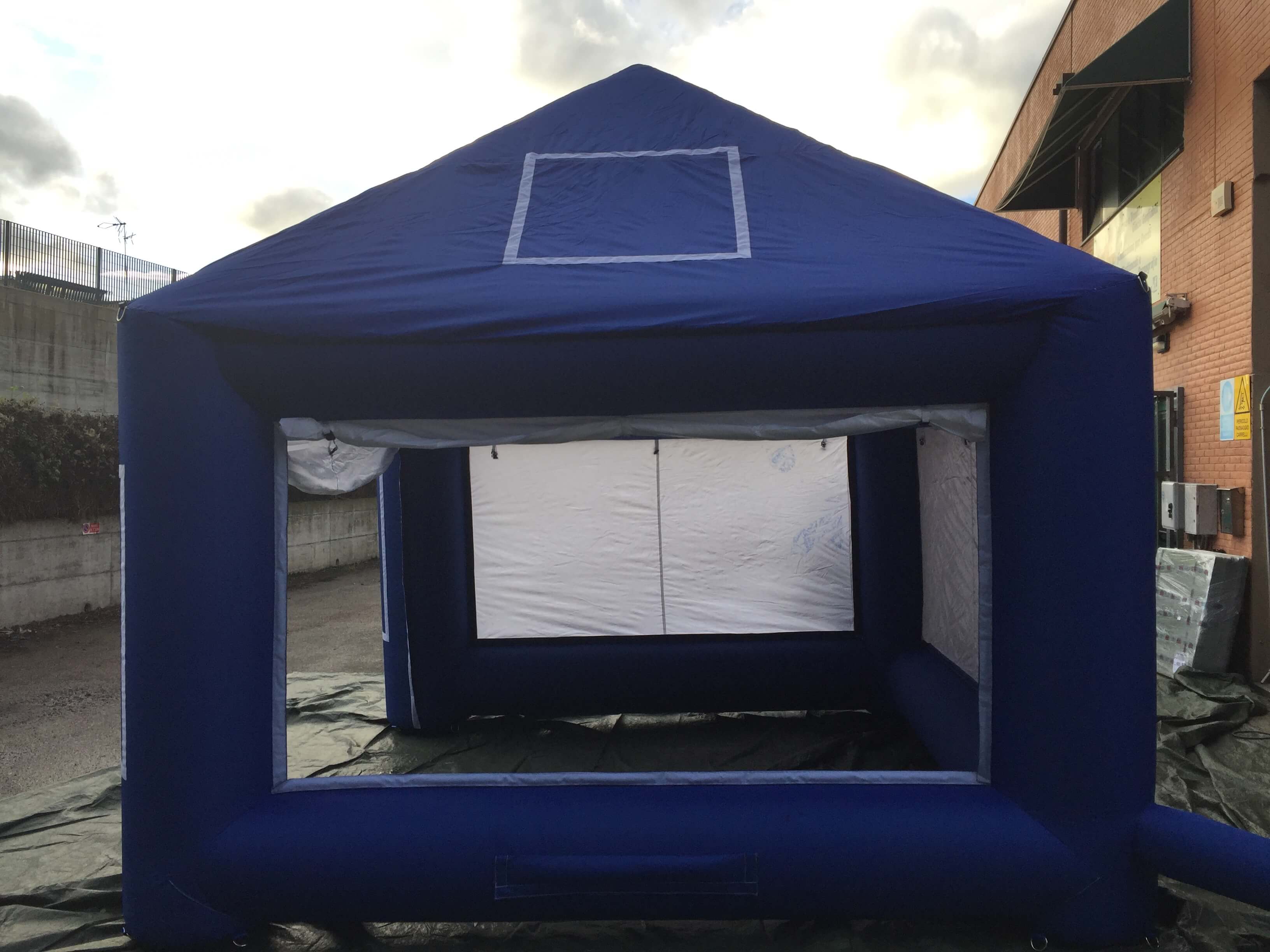 noleggio gonfiabile pubblicitario