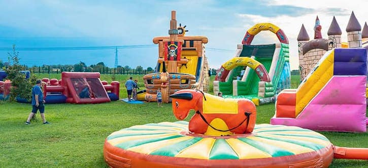 dichiarazione corretto montaggio giochi gonfiabili