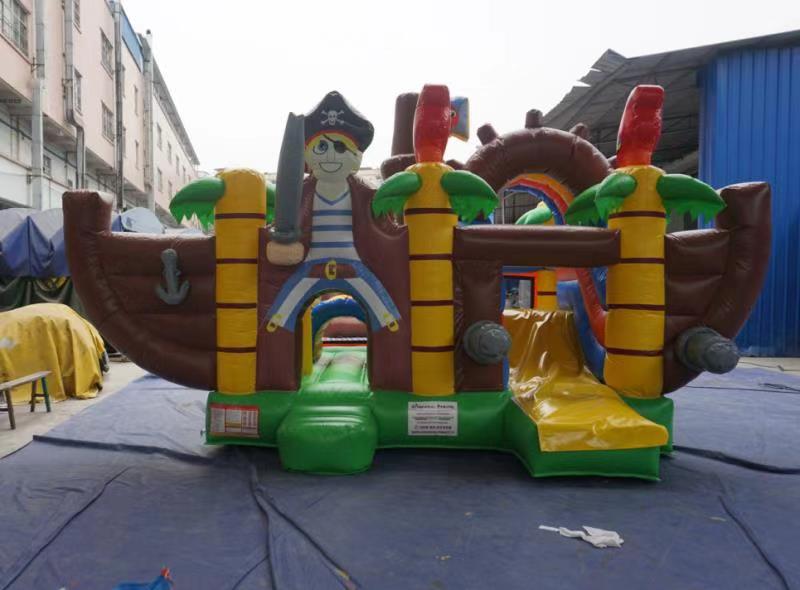 combo nave pirata gonfiabile